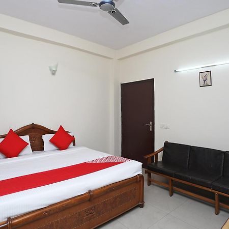 Hotel O Celebration Bnb Home Delhi  Luaran gambar